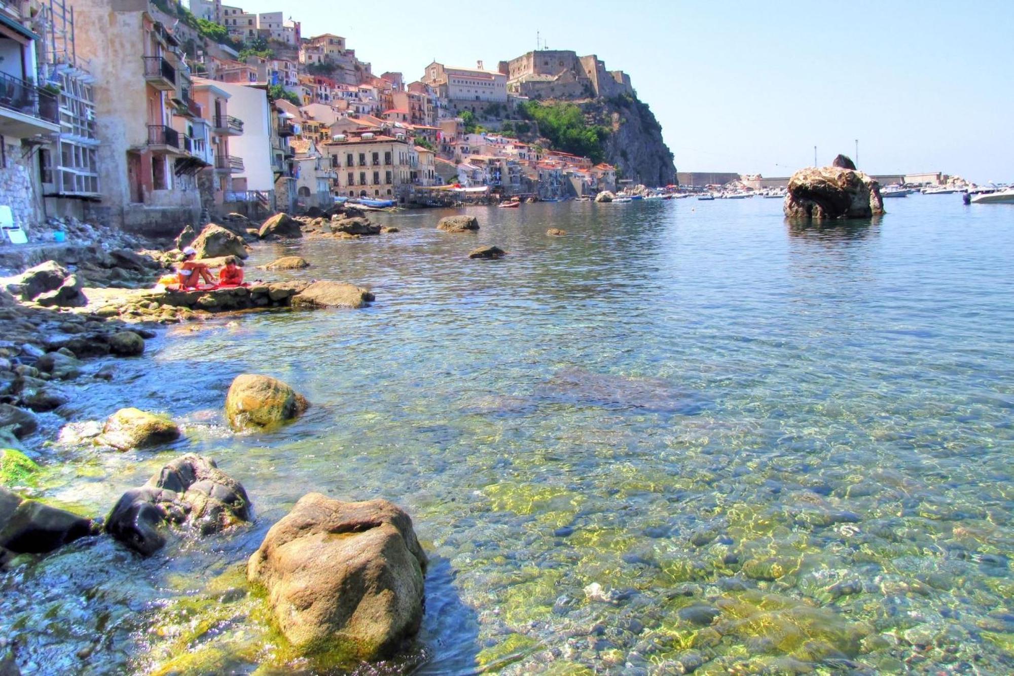 Scilla E Cariddi Bed & Breakfast Exterior photo
